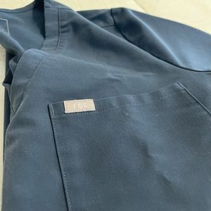 FIGS BASIC SCRUB TOP DARK HARBOR